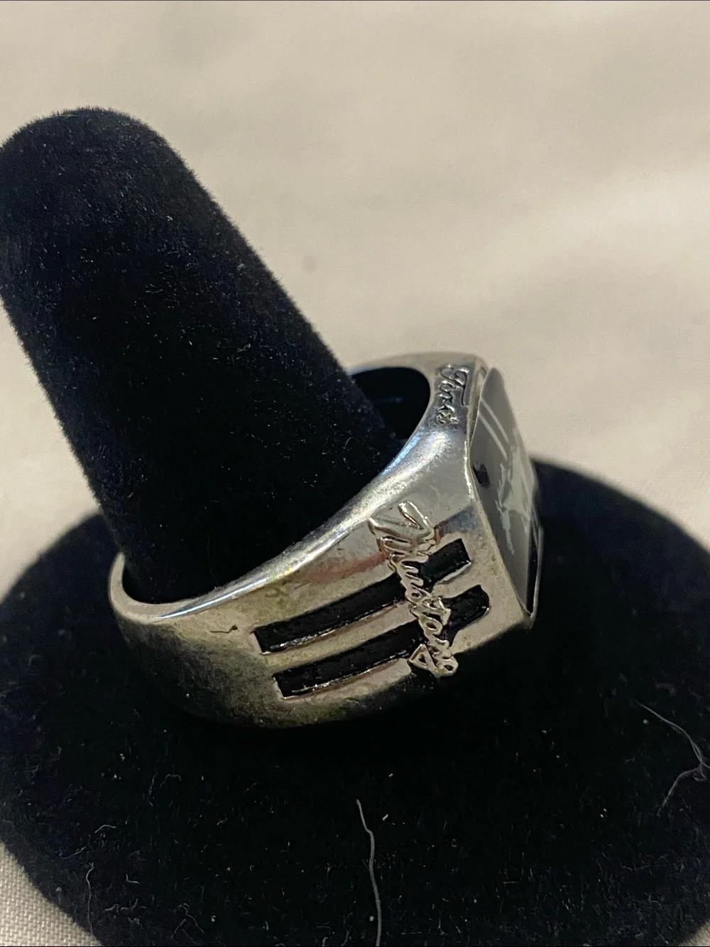 Men's Black Racing Mustang emblem Signet Ring. Size 13. Untamed American Spirit.